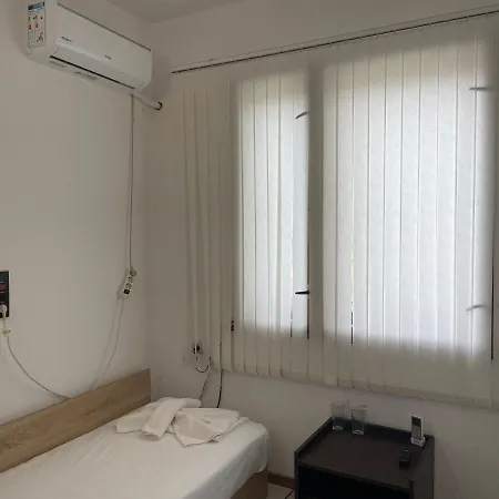 Habitación en casa particular зелената къща