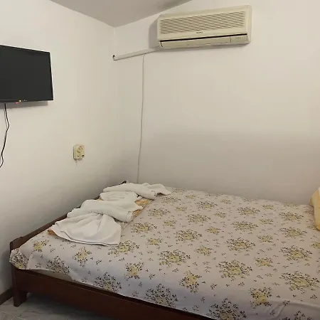 Habitación en casa particular зелената къща