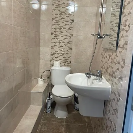 Habitación en casa particular зелената къща